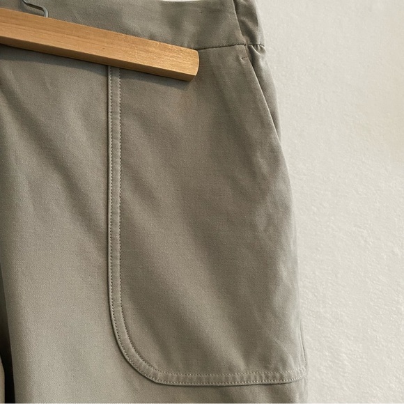 Lululemon Light Utilitech Cargo Pocket High-Rise Pant - Picture 4 of 7